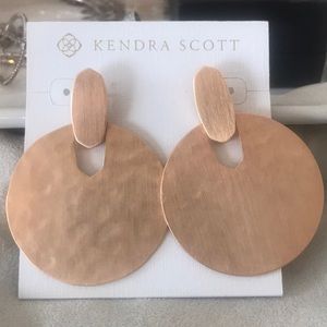 Kendra Scott rose gold statement earrings